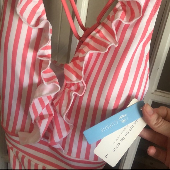 CUPSHE Pink Stripe Swimsuit One Piece NWT Size Large - Picture 2 of 4